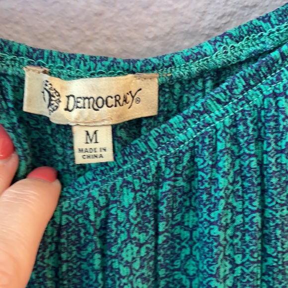 Green and navy 3/4 sleeve blouse by Democracy - Picture 3 of 5